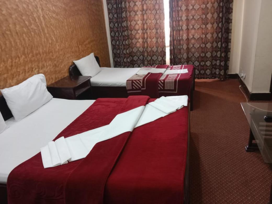 Hotel Al Badar Равалпинди Екстериор снимка