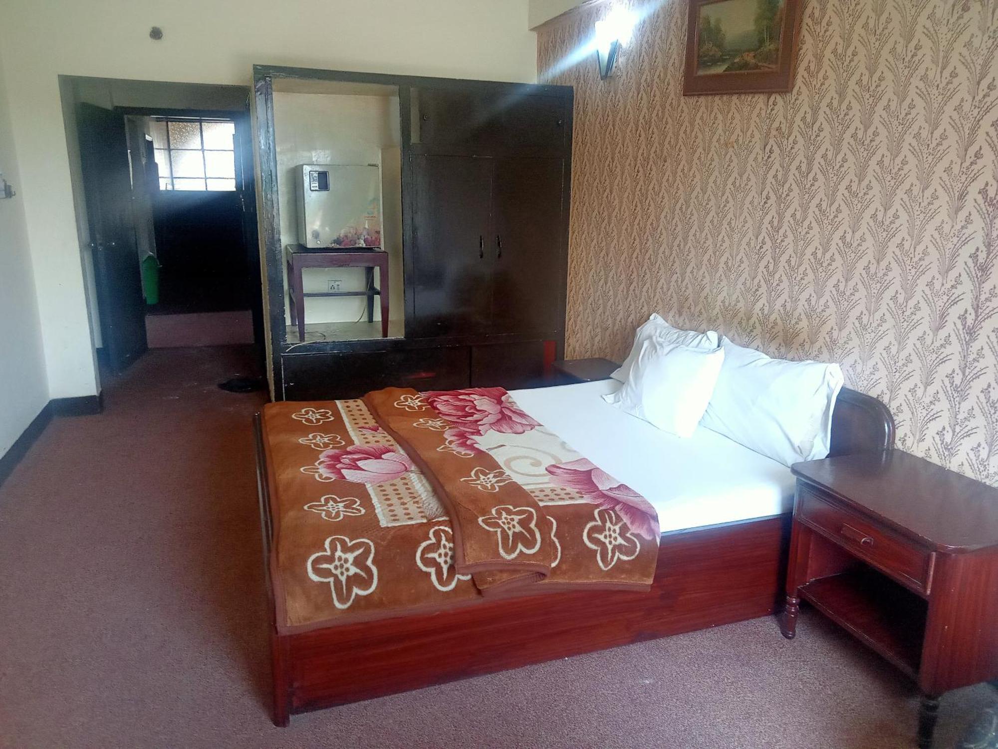 Hotel Al Badar Равалпинди Екстериор снимка