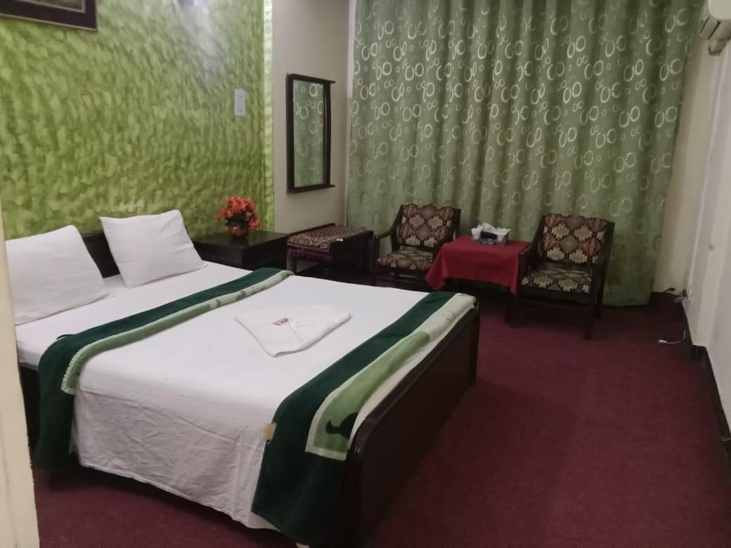 Hotel Al Badar Равалпинди Екстериор снимка