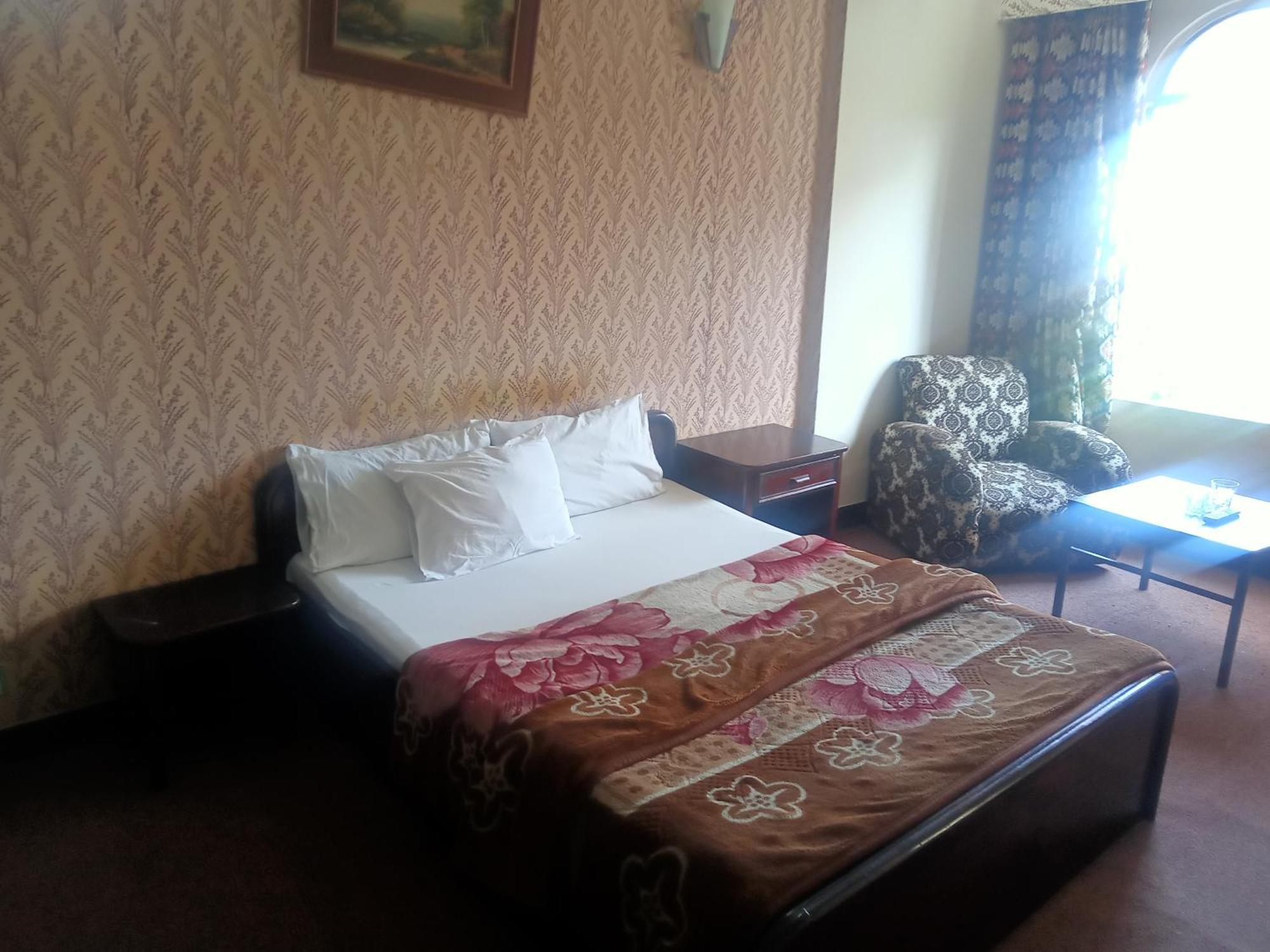Hotel Al Badar Равалпинди Екстериор снимка
