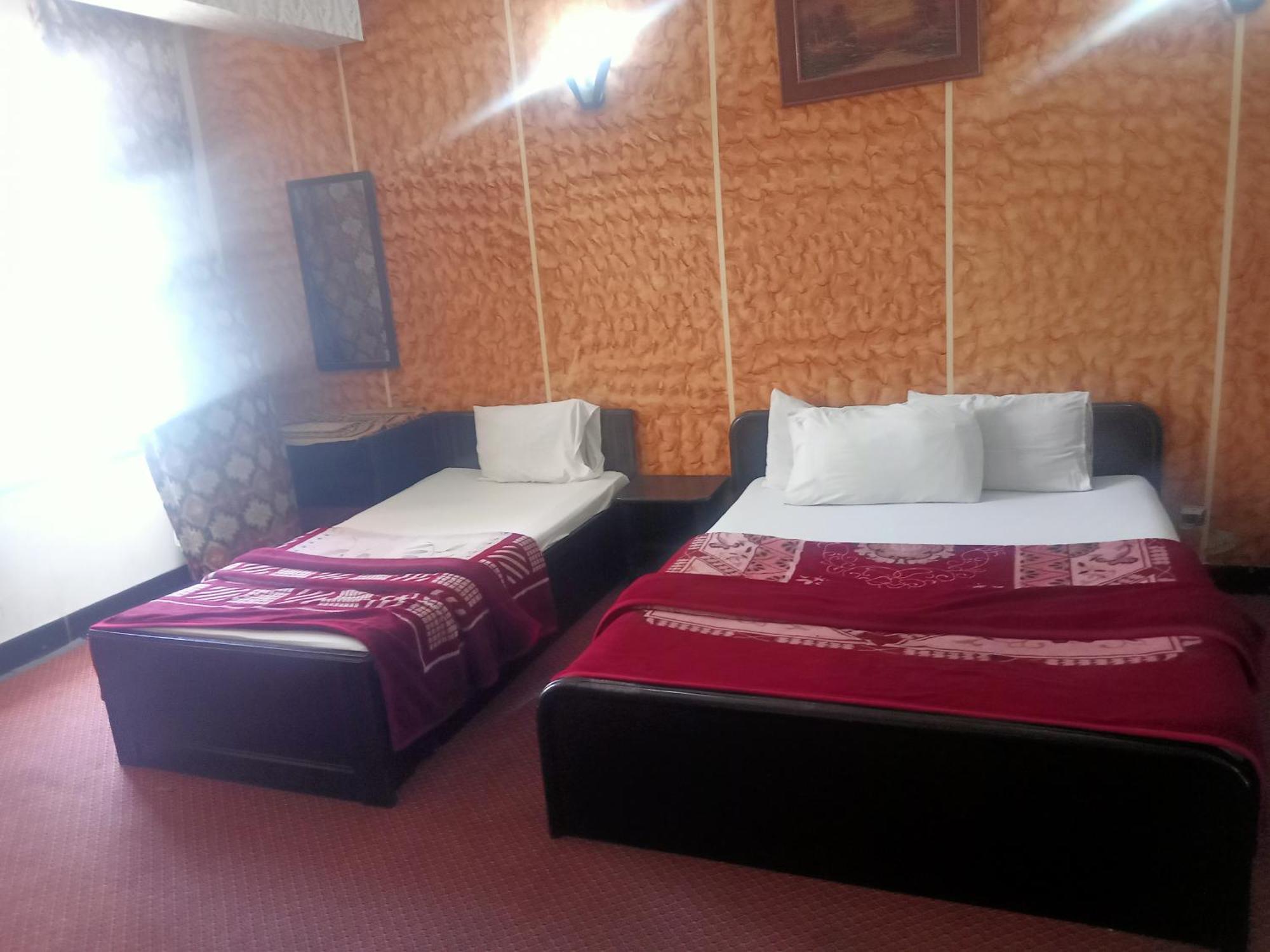 Hotel Al Badar Равалпинди Екстериор снимка